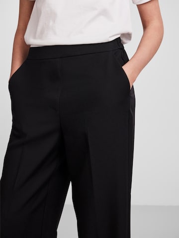 PIECES Loose fit Pleated Pants 'NEVA' in Black