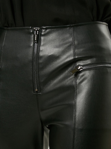 Slimfit Pantaloni di Influencer in nero