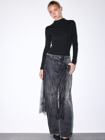 Tricou body de la Pull&Bear pe negru