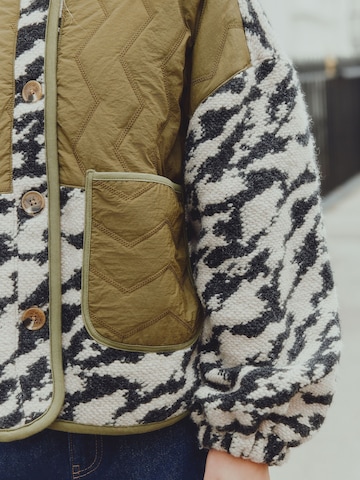 Next Between-Season Jacket in Green