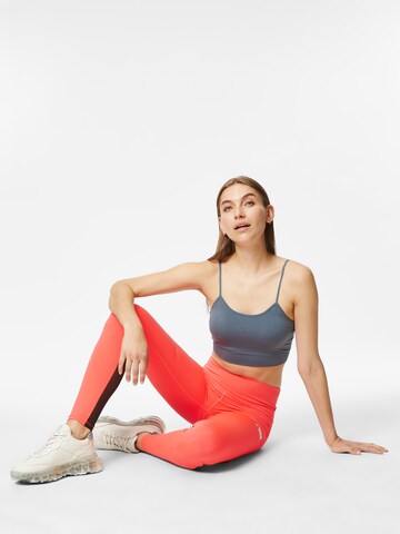 THE NORTH FACE Skinny Sportbroek 'MOVMYNT' in Rood