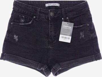 Bershka Shorts XS in Schwarz: predná strana