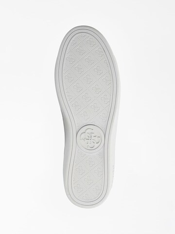 Sneaker bassa 'Beckie' di GUESS in beige