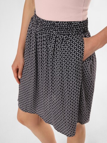 Marie Lund Rok ' ' in Blauw