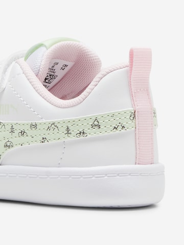 Sneaker 'Courtflex v2 Woods' di PUMA in bianco