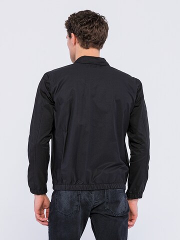 Basics and More Between-Season Jacket 'Quinn' in Black