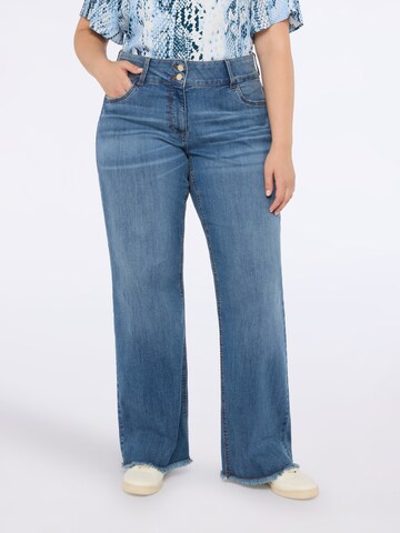 Fiorella Rubino Regular Jeans in Blue