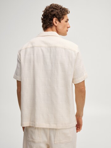 JOOP! Jeans Regular fit Business shirt ' Hanau ' in White