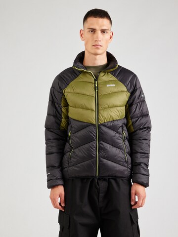 REGATTA - Chaqueta de montaña 'Dalent' en verde: frente