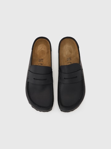 BIRKENSTOCK - Zapatos abiertos 'Leoi' en negro