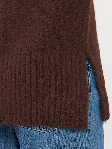 Only Tall Pullover 'ONLMAGGIE' in Braun