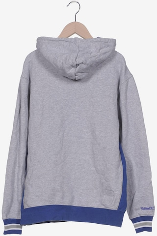 Mitchell & Ness Sweatshirt & Zip-Up Hoodie in M in Grey