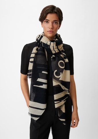 COMMA Scarf in Black: front