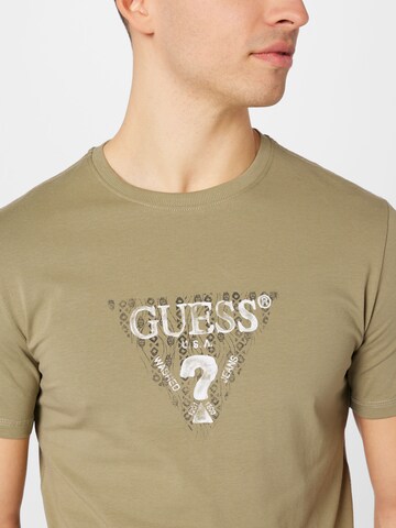 GUESS - Camiseta en verde