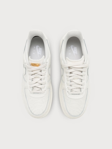 Sneaker low 'Air Force 1 '07' de la Nike Sportswear pe bej