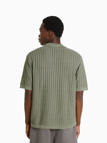 Tricou de la Bershka pe verde