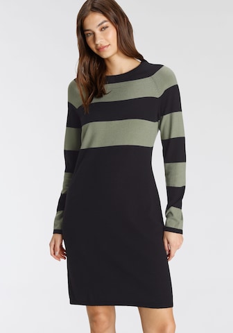 TAMARIS Knitted dress in Green: front