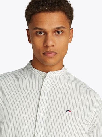 Tommy Jeans Regular Fit Hemd in Weiß