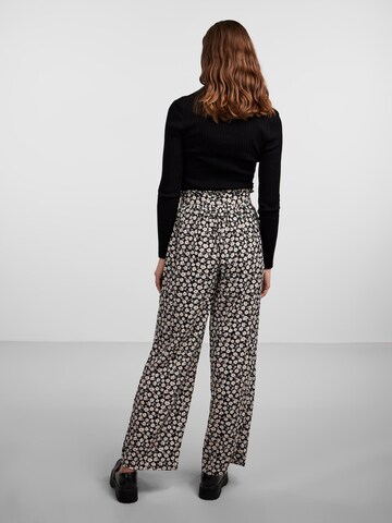 Loosefit Pantalon PIECES en noir