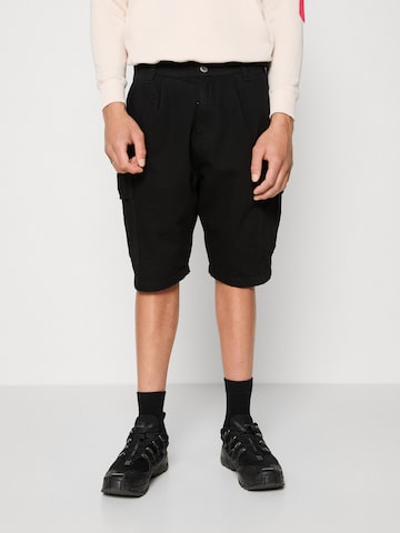 ALPHA INDUSTRIES Loosefit Cargobyxa 'Aircraft' i svart: framsida