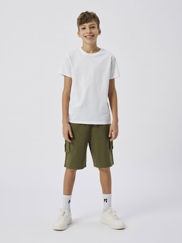 Regular Pantalon TWO SOON en vert