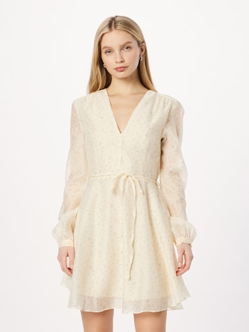 GLAMOROUS فستان بلون بيج: الأمام