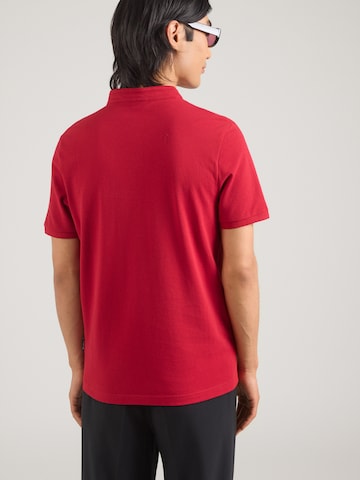 Tricou de la HECHTER PARIS pe roșu