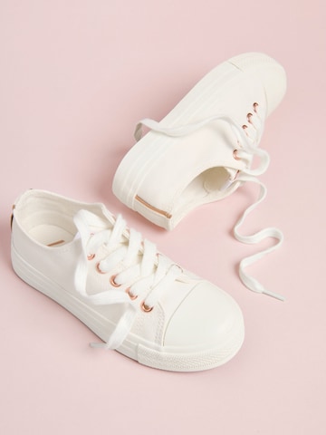 Lipsy Σνίκερ σε λευκό