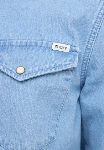 MUSTANG Comfort fit Button Up Shirt 'Duver ' in Blue