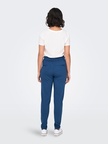 Slimfit Pantaloni con pieghe 'ONLPoptrash' di ONLY in blu