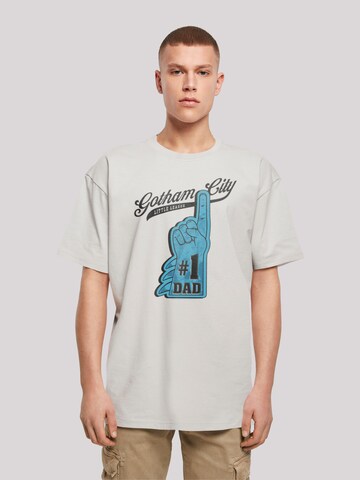 F4NT4STIC Shirt 'DC Comics Batman Number One Dad' in Grijs: voorkant