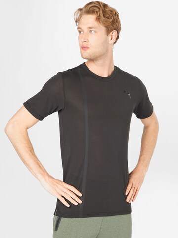 PUMA Funktionsshirt in Schwarz: Vorderseite