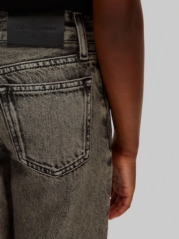 Calvin Klein Jeans Bő szár Farmer - fekete