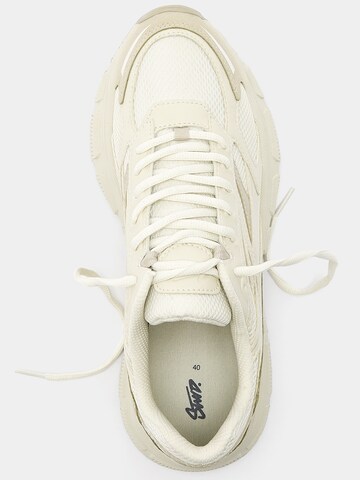 Pull&Bear Sneakers in Beige