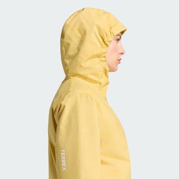 ADIDAS TERREX - Chaqueta de montaña 'Essentials' en amarillo
