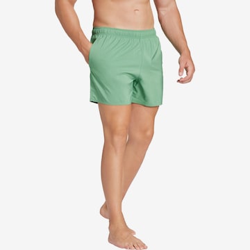 Pantaloncini sportivi da bagno di ADIDAS SPORTSWEAR in verde: frontale