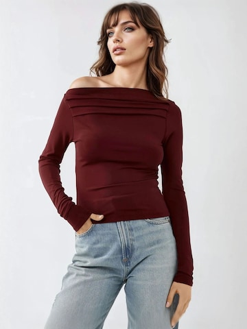 Hiccup Shirt in Rood: voorkant