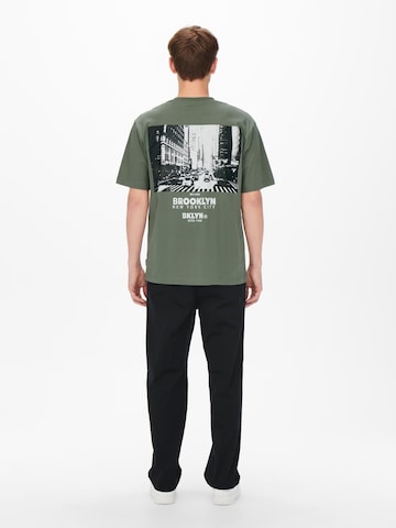 Only & Sons T-shirt 'Fred' i grön