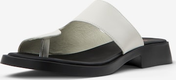 Zoccoletto 'Dana Twins' di CAMPER in bianco: frontale