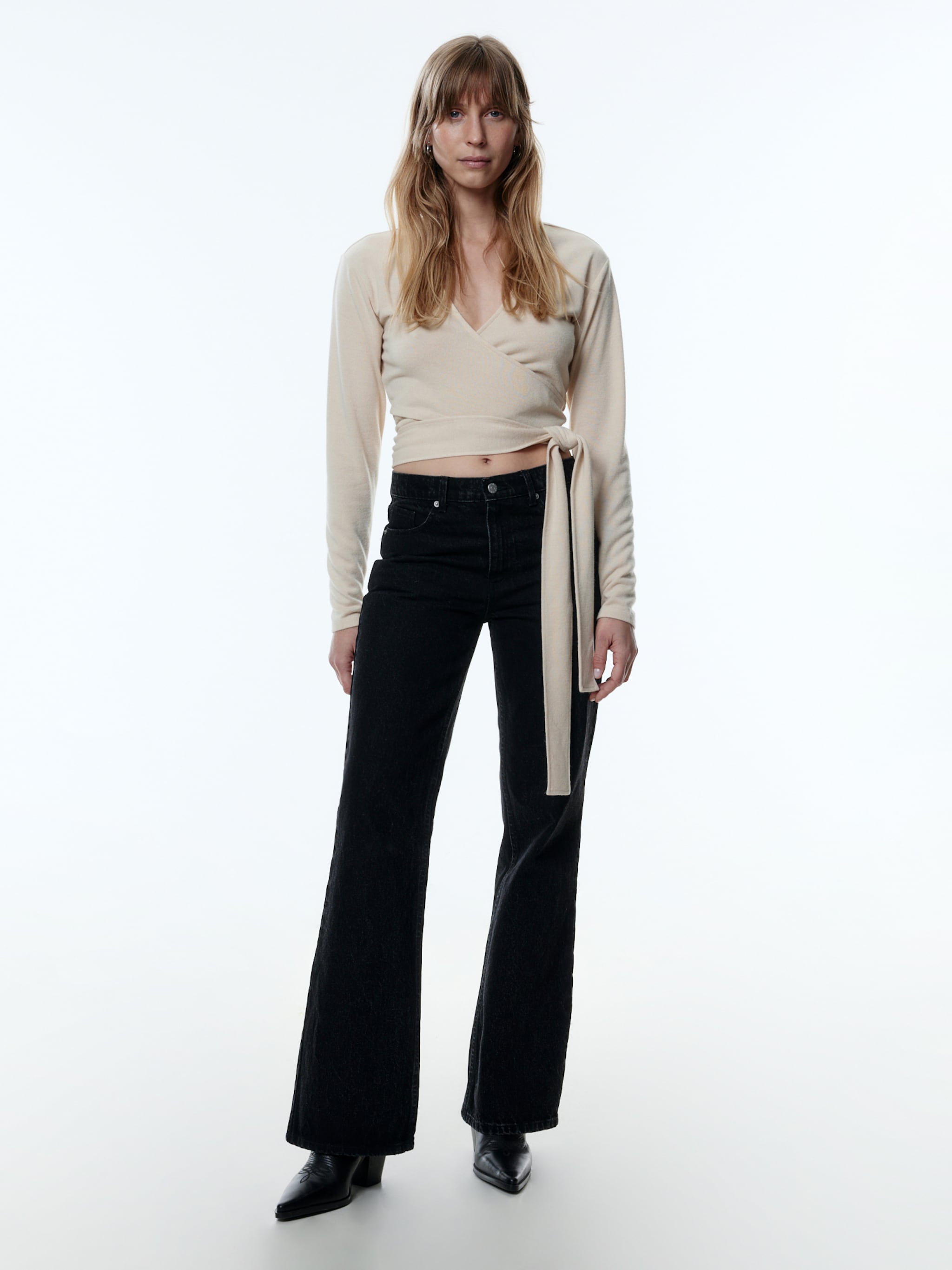 EDITED Productos Camiseta 'Xelena' beige