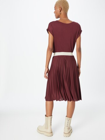 ABOUT YOU Skirt 'Carla' in Red