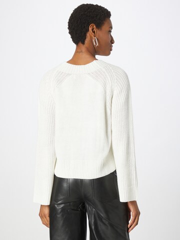 Pull-over 'JUSTY' JDY en blanc