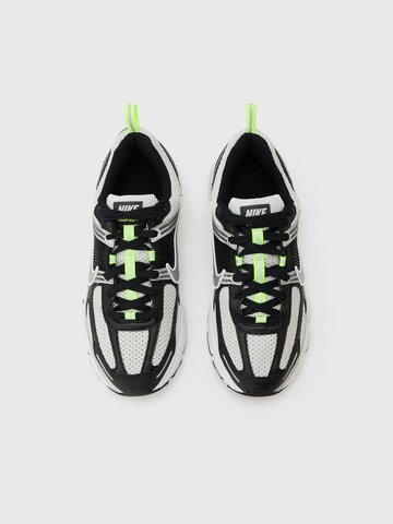 Nike Sportswear Кроссовки 'Vomero 5' в Черный