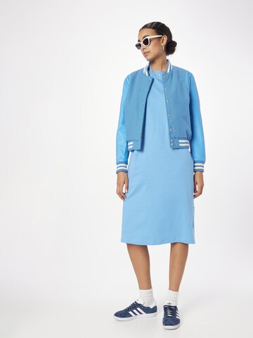 Robe Urban Classics en bleu