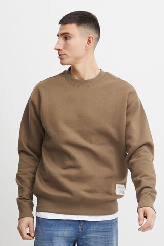 11 Project Sweatshirt in Brown: front