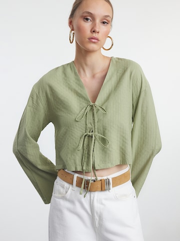 Trendyol Bluse i grøn