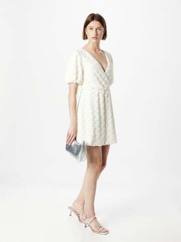 Robe NLY by Nelly en blanc