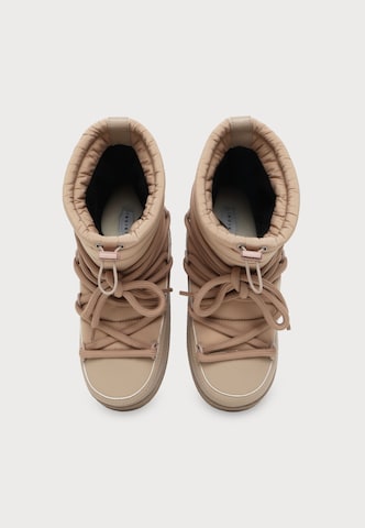 Boots da neve 'MOUNTAIN' di INUIKII in beige