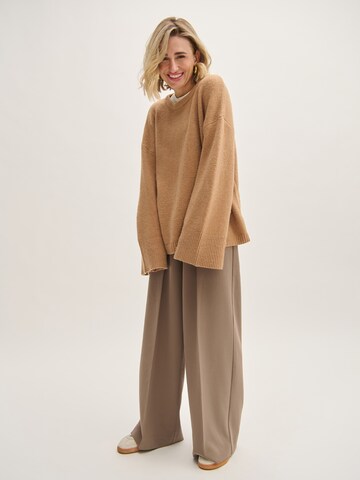 Tatiana Zidekova Sweater in Brown