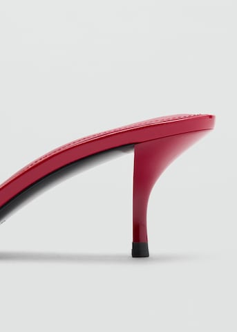 Zoccoletto 'MADE' di MANGO in rosso